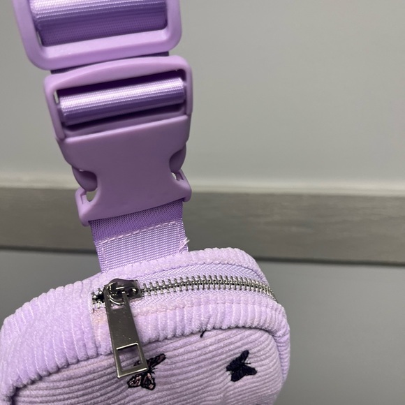 NWOT Belt Bag Purple Embroidered Butterfly - Picture 2 of 4